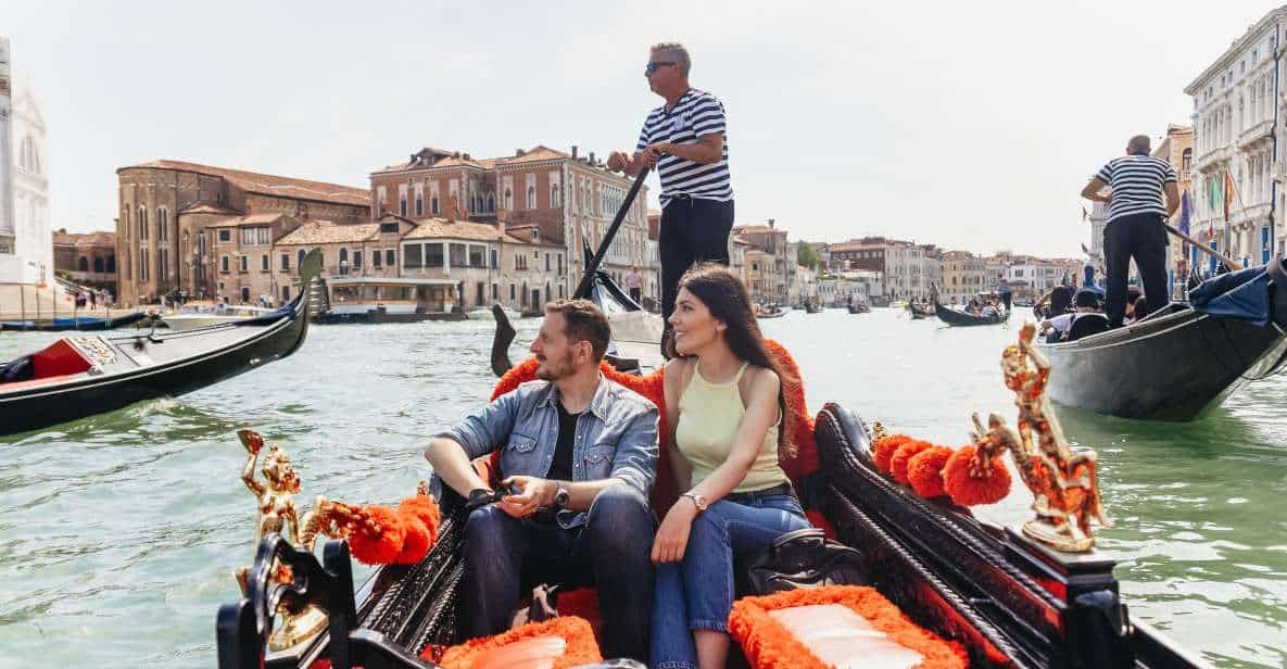 venice grand canal gondola ride