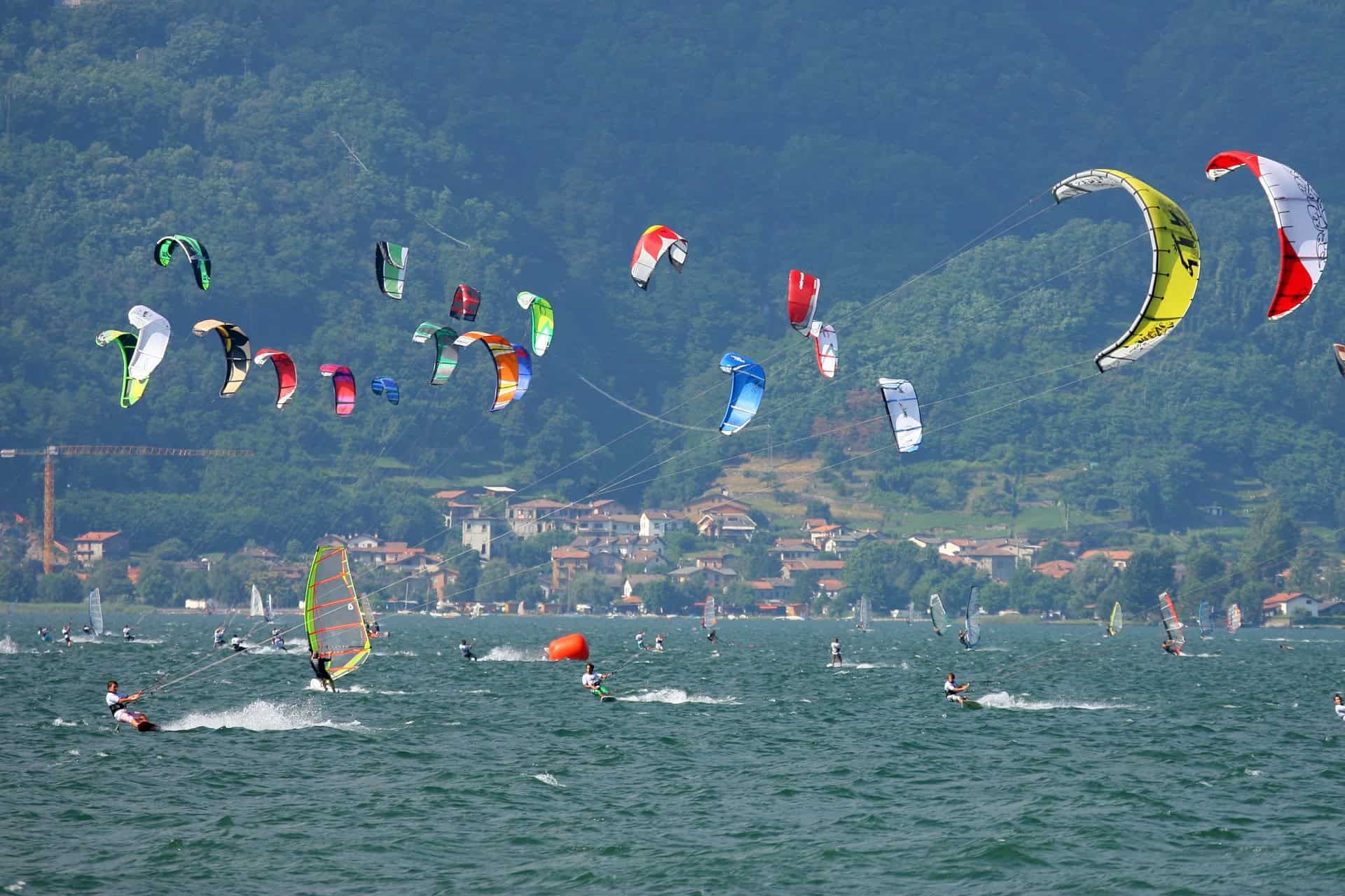Windsurfing and Kitesurfing